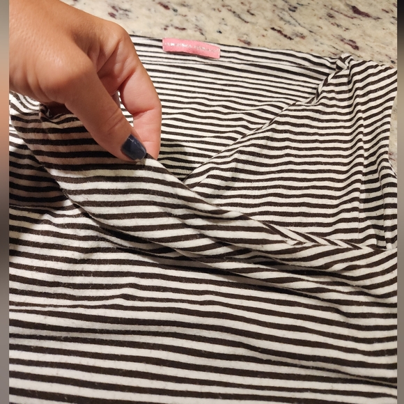 Francesca Frrante Overlaying Top with Ruching Sides Small - Picture 8 of 10